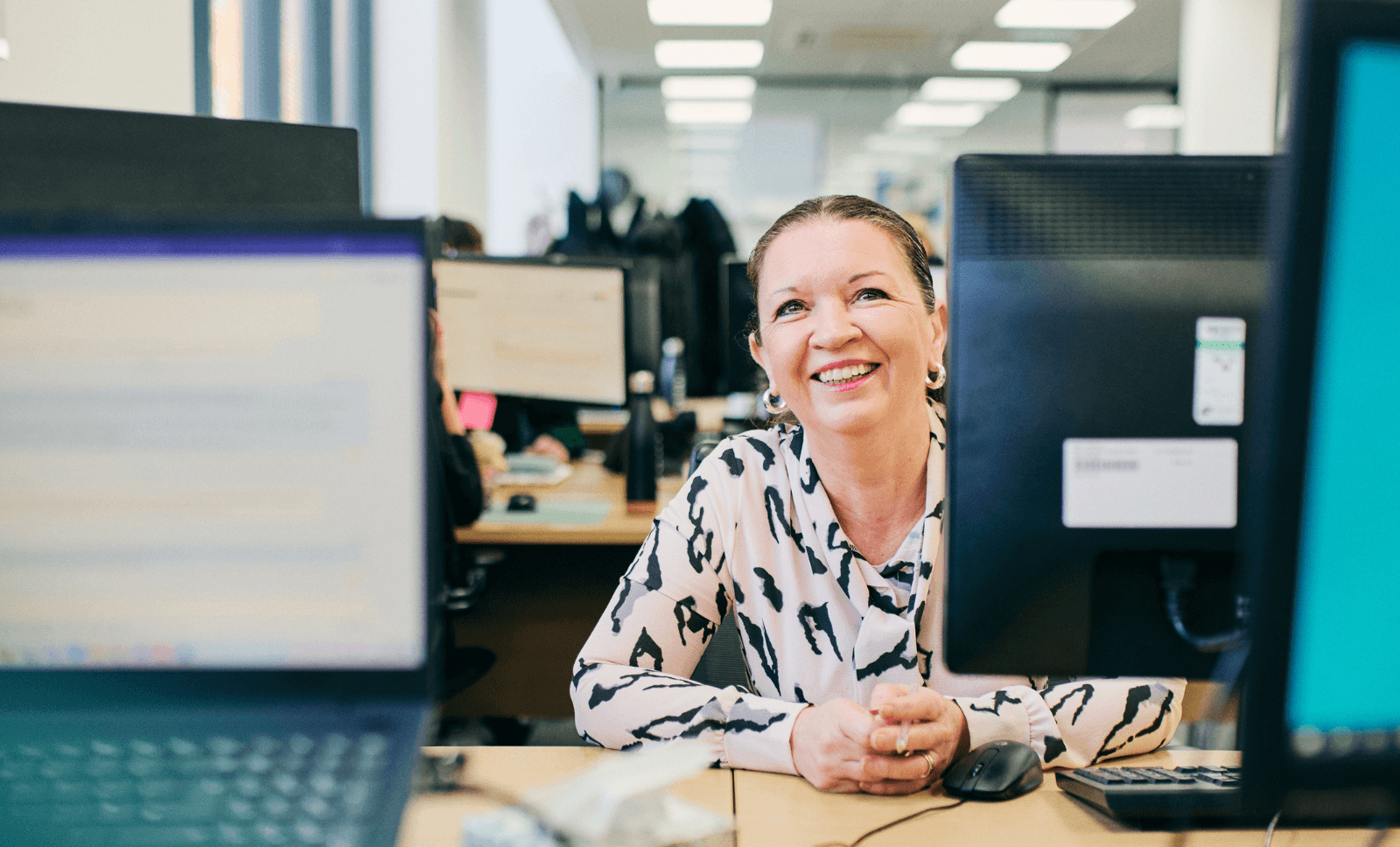 INNEG-header-image-inside-the-office